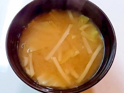 キャベツと竹の子の味噌汁